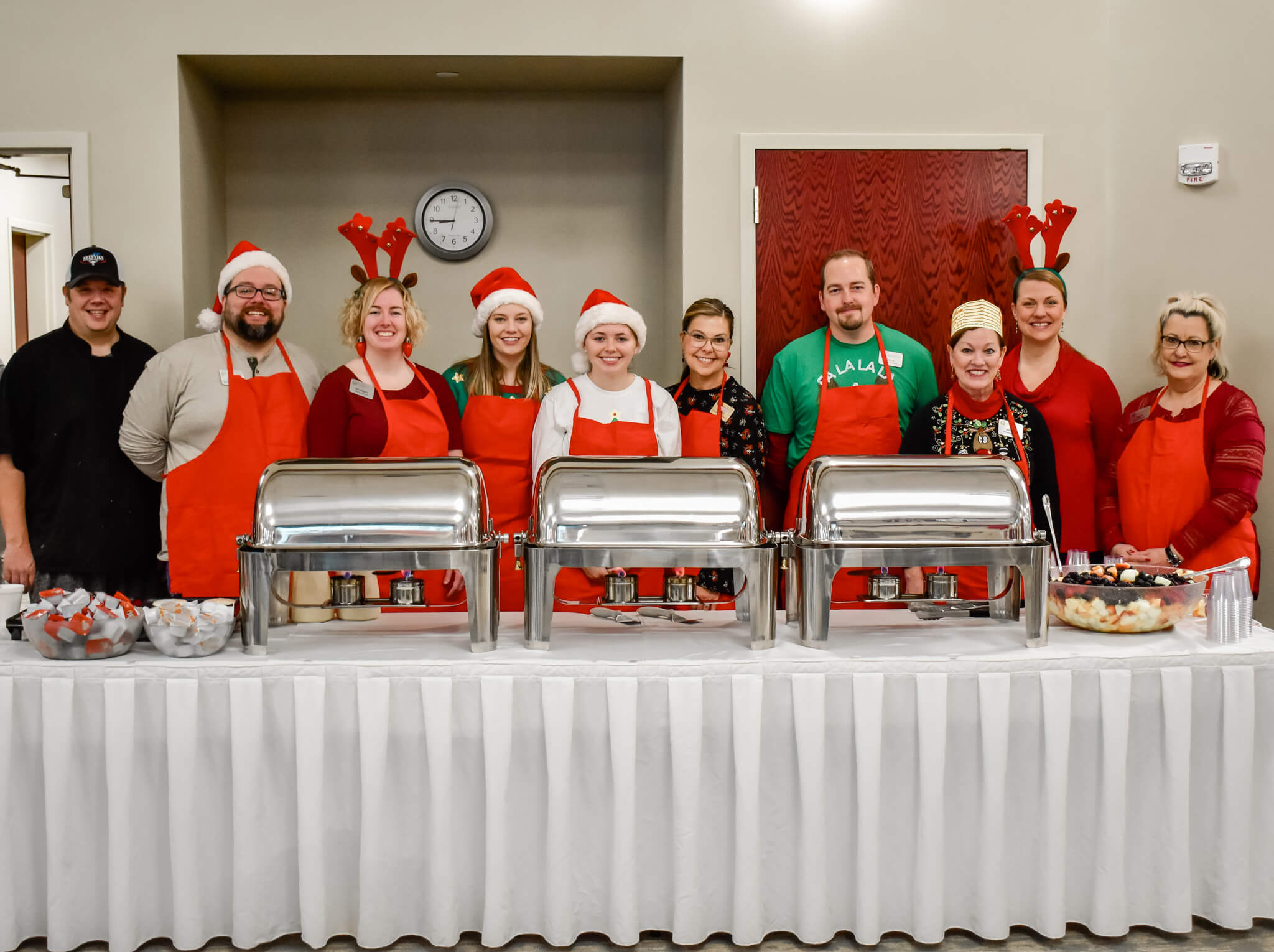 79721918_10157842541417008_1511670377560932352_n christmas dinner