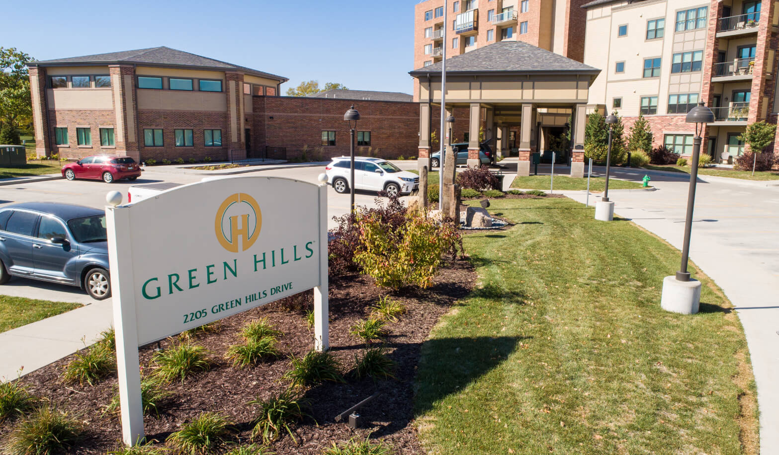 Green Hills entryway sign