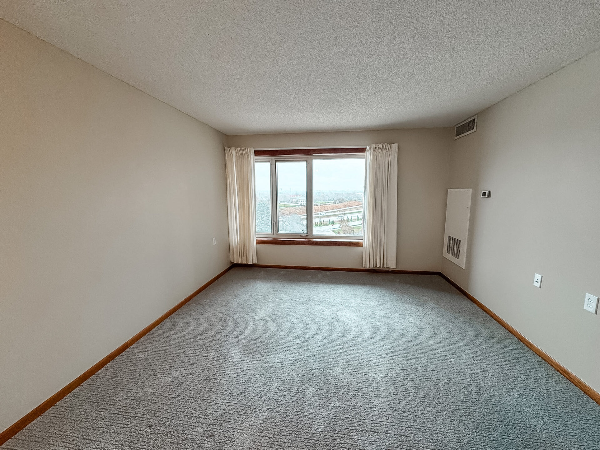 No Alt Tag Available